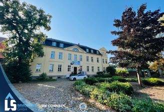 Auffahrt zum Schloss