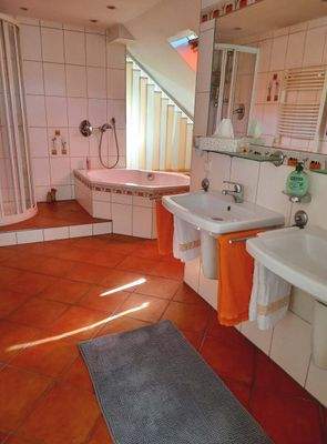 OG - Badezimmer - Ansicht 1