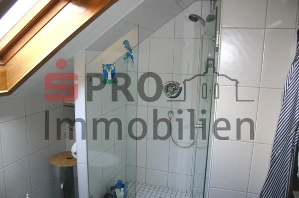 Bad im Dachgeschoss