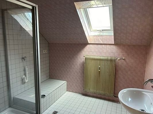 Badezimmer DG