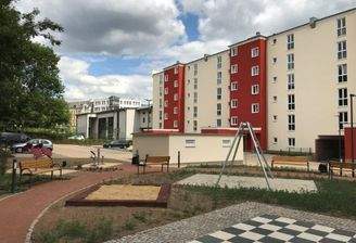 Pkw-Stellplätze in der Wohnanlage