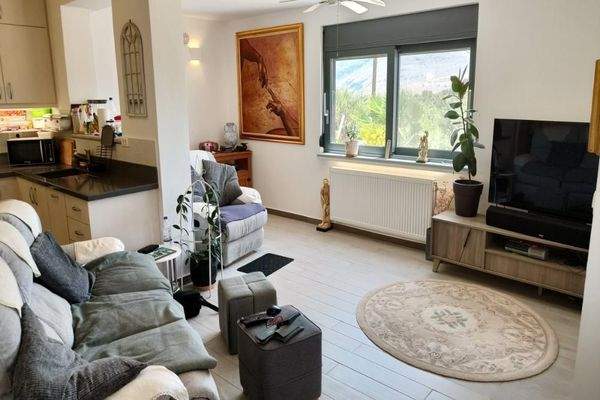 Kreta, Kalamitsi Amigdali: Charmantes kretisches Haus mit privatem Olivenhain und Bergblick zu verkaufen