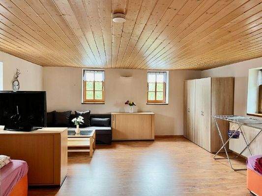 großes Schlafzimmer OG