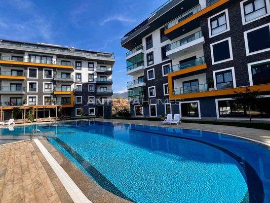 Luxury Properties in a Complex with On-Site Facilities in Alanya