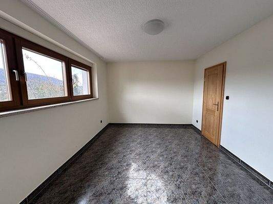 ausgebauter Raum, ideal als Gästezimmer oder Büro (UG)