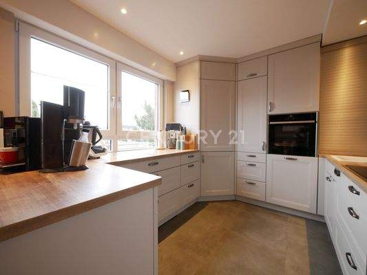 Offene Küche im Obergeschoss