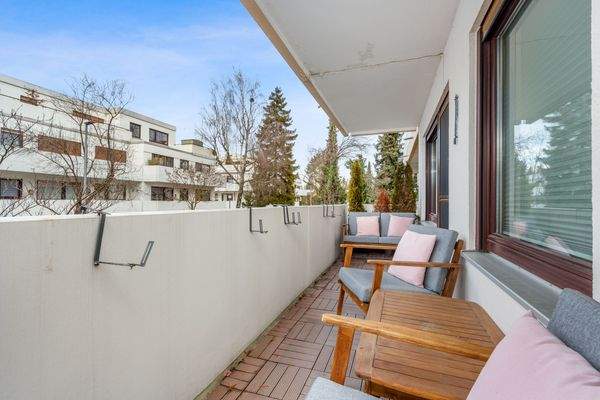 Überdacht und voll ausgestattet