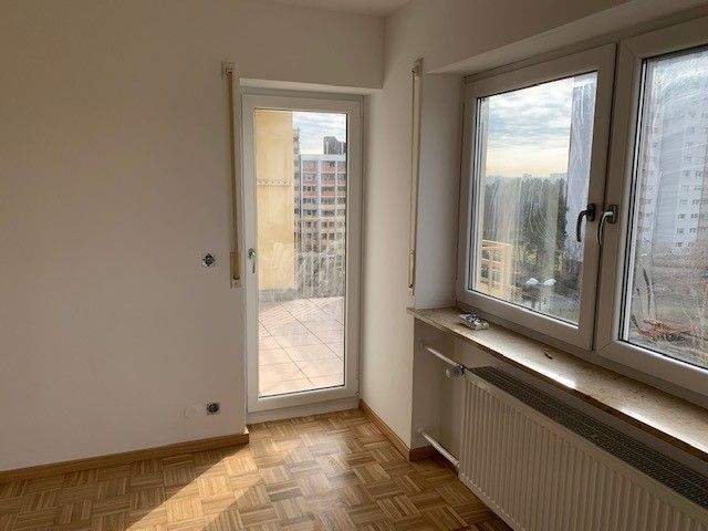 Helle 3-Zimmer-Wohnung mit Tiefgaragenstellplatz in Büchenbach, Kulmbacher Str. - Foto 4