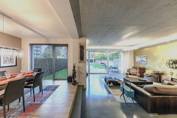 Wohne-Essbereich zum Garten