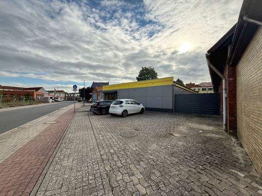 Parkplatz Vorderseite