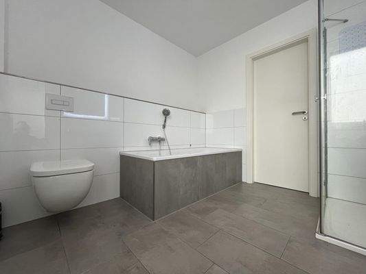 Badewanne - Dusche - WC