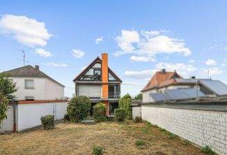 Hausansicht von hinten vom Garten aus 