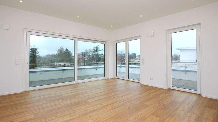 Wohn-/Esszimmer mit Küche