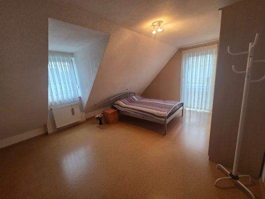 1375 - Elternschlafzimmer OG