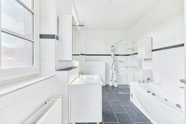 Masterbadroom im Obergeschoss