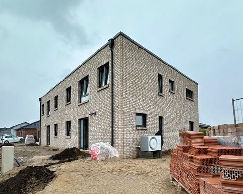 Neubau Doppelhaushälfte