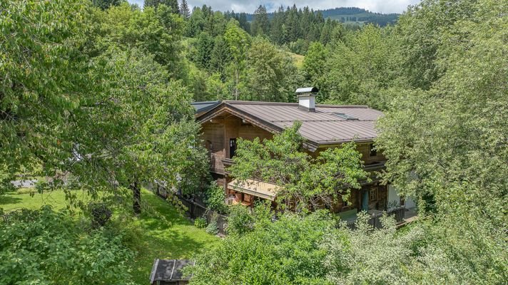 KITZIMMO-historischen Anwesen mit 3.800 m² Grund in Ruhelage - Immobilien Jochberg.