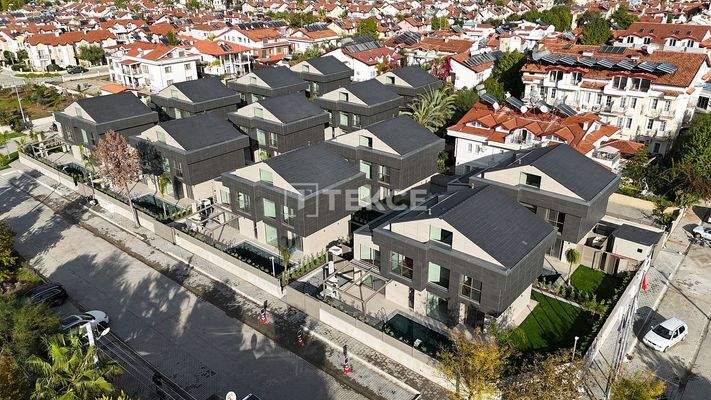 Villa with Pool within Walking Distance of Çalış Beach in Fethiye