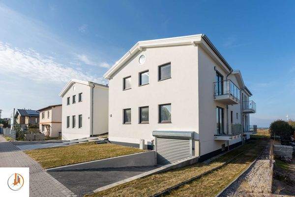 Strandvilla Glowe Ansicht Einfahrt Tiefgarage