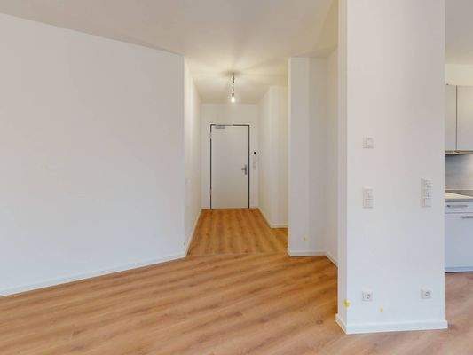 Blick vom Wohnzimmer in den Flur