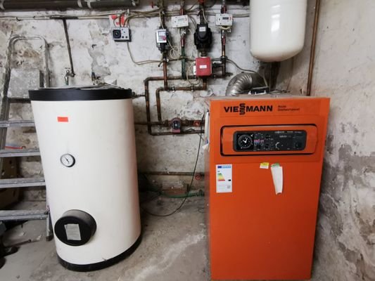 Heizung mit Warmwasserspeicher