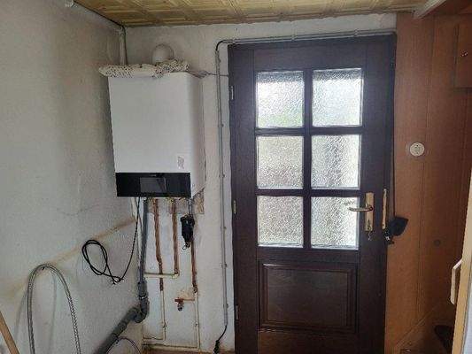 Hinterausgang mit neuer Therme
