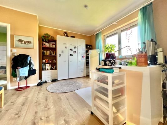 Arbeits-/Gäste-/Kinderzimmer