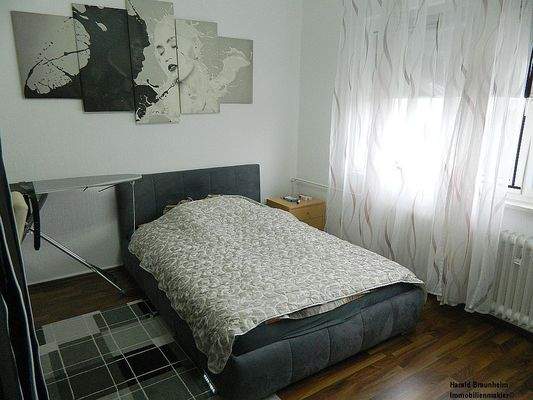 ruhiges Schlafzimmer zum Hof