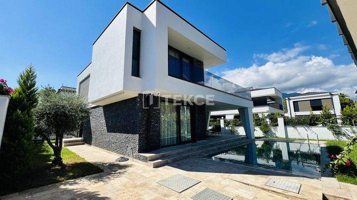 Luxury Villa with Mountain Views in Kemer Antalya