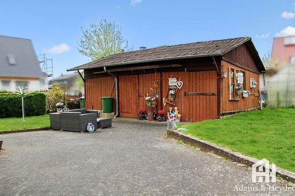 Außen Nebengebäude