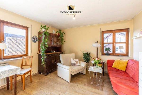 Moderner Wohn- und Essbereich mit viel Platz