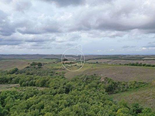 Renovierungsbedürftiges Anwesen