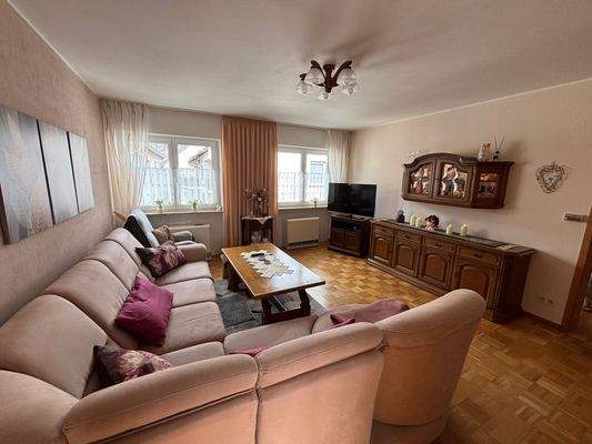 OG Wohnung Wohnzimmer.JPG