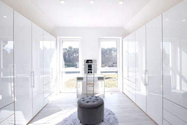 Schlafzimmer 2 + Kleiderschrank (DG)