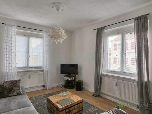 Blick ins Wohnzimmer