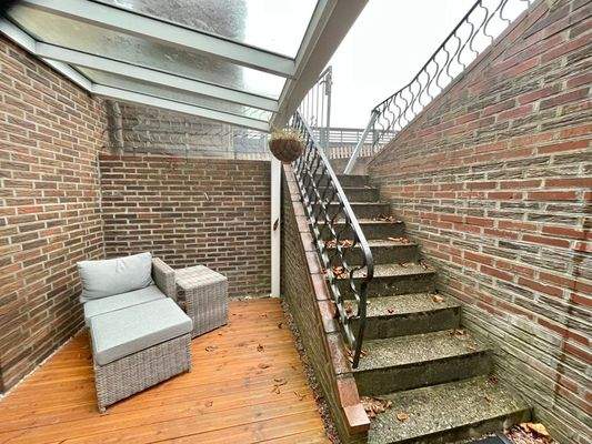 Treppe ins Souterrain