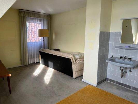 Obergeschoss - Zimmer mit Waschgelegenheit