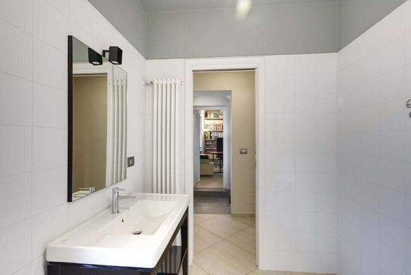 elegantes Haus im Zentrum von Canale –  Piemont