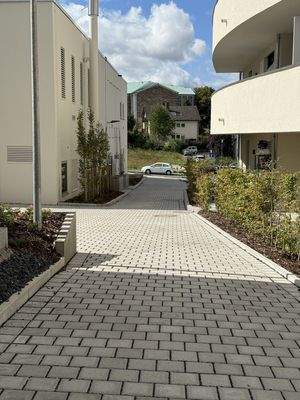 Zufahrt Wohngebäude