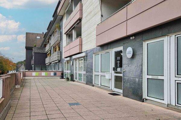 Terrassenbereich zur Praxis