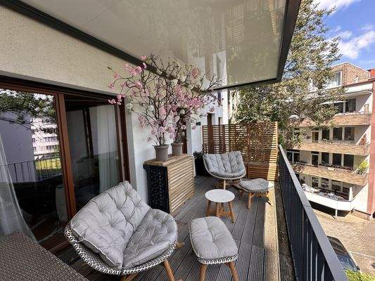 1.Balkon / ruhig und hell