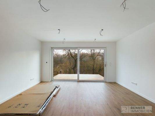 CAM02915G0-PR0052-STILL006