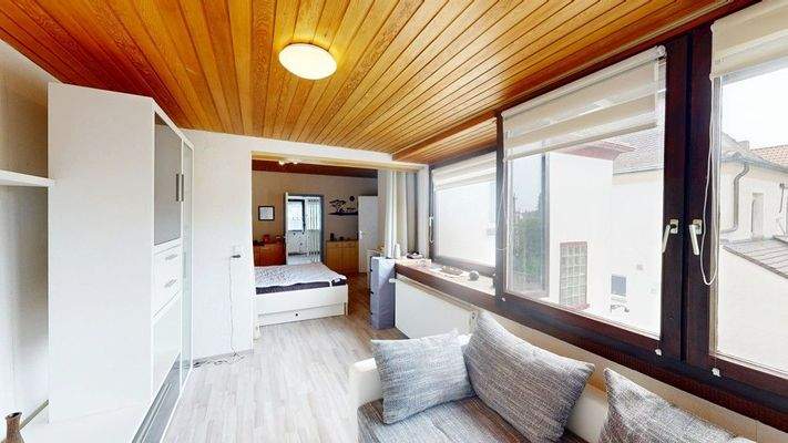 2. Wohnzimmer Vorderhaus