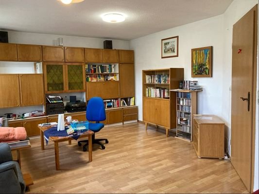 ...großer Wohn-& Essbereich - Wohnung Dachgeschoss