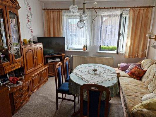 6 - Wohnzimmer EG.jpg