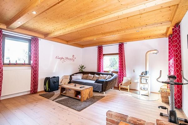 Wohnung_1_EG_Wohnzimmer (1)