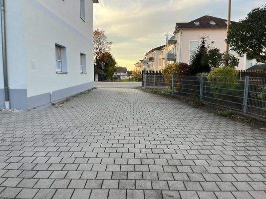 Zufahrt (Nachbargrundstück)