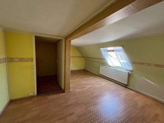 004020156800_302_353_08082025231628249