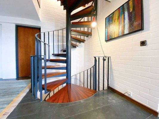 Erdgeschoss - Treppe.jpg