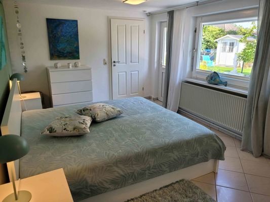 Schlafzimmer 2